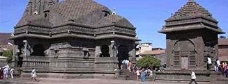 trimbakeshwar jyotirlinga placed in origin of river godavari